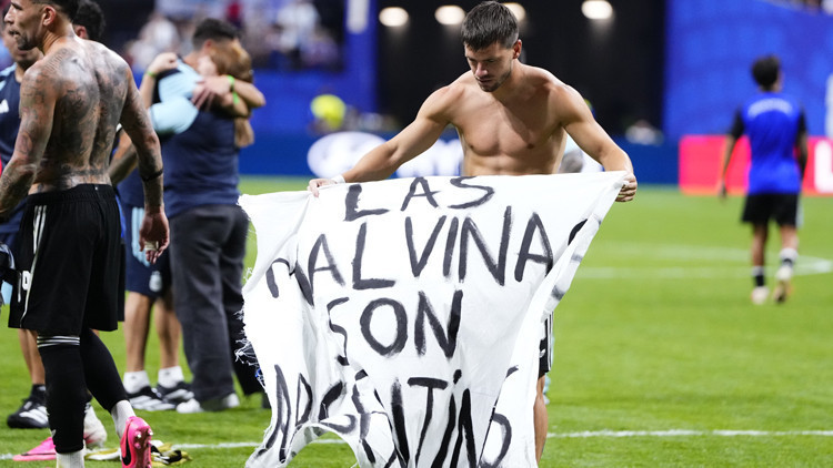 Fifa bu pankarta ne diyecek fwe9rsGX